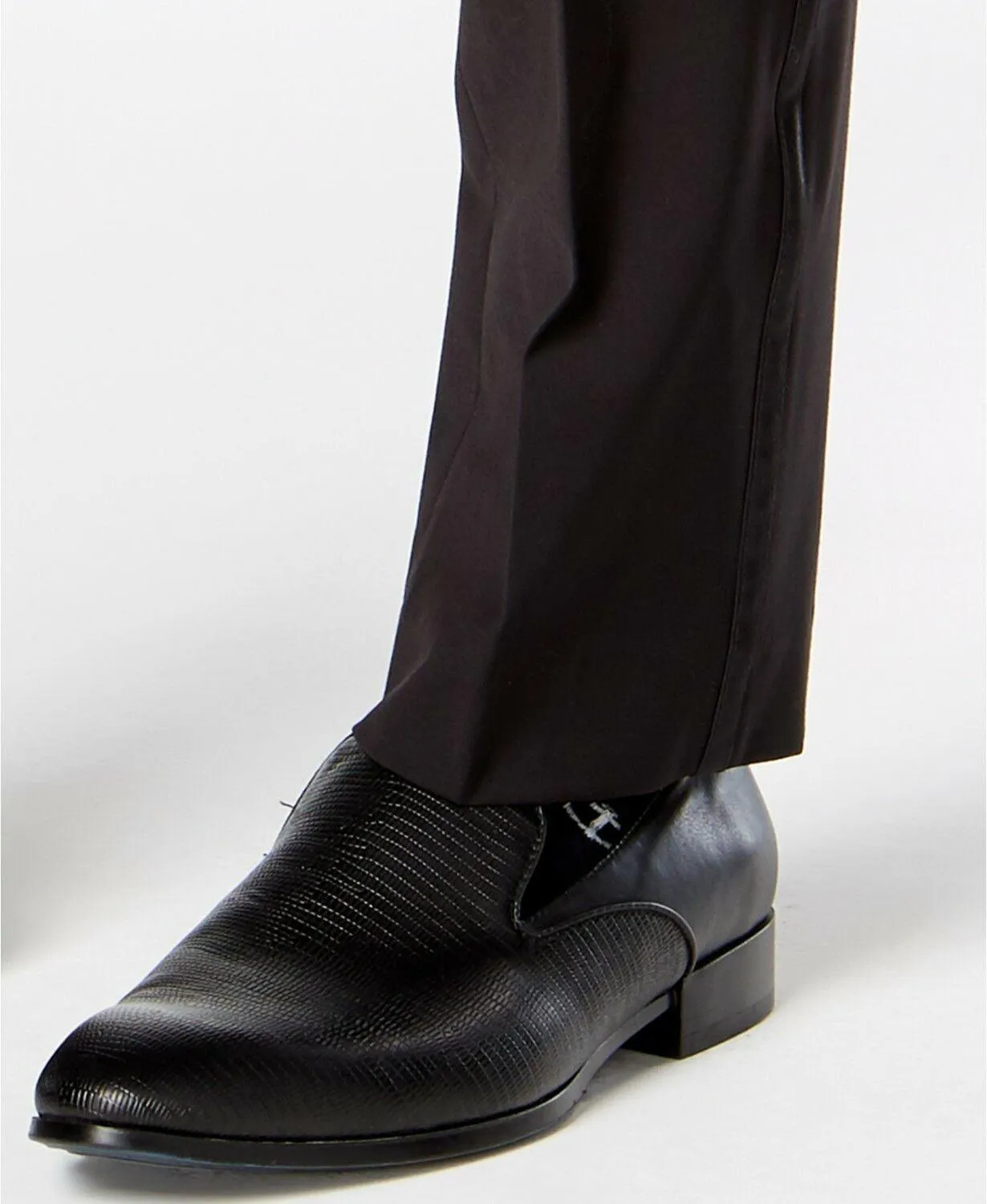 Calvin Klein Mens Slim fit Dress Pants 33 / 30 Black Solid Stretch