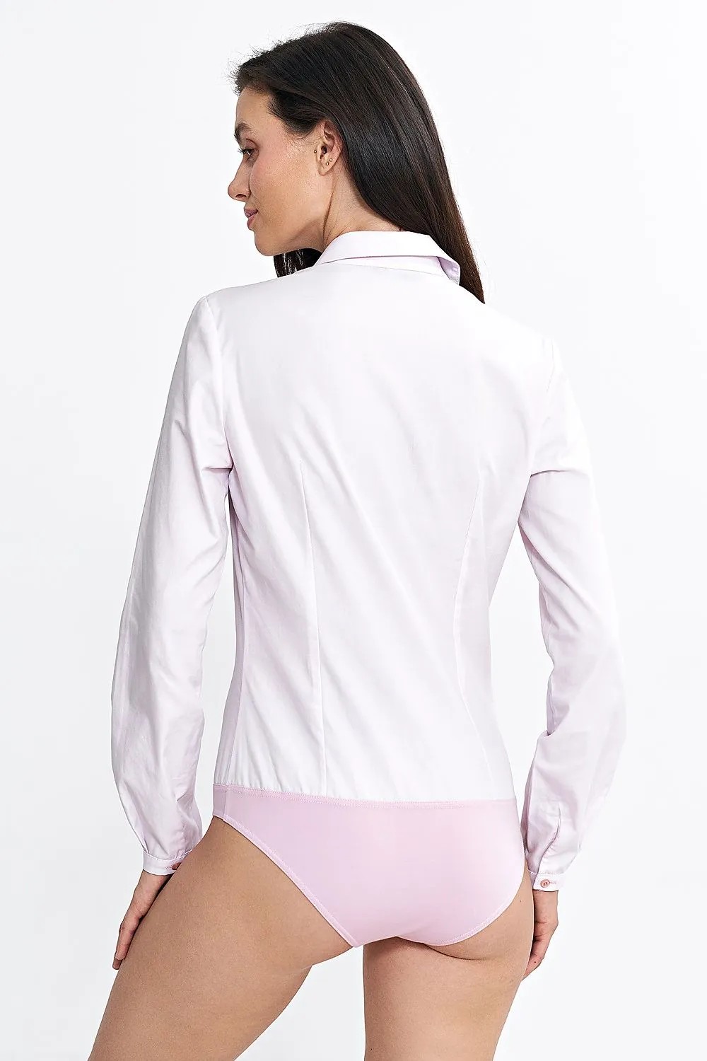 Elegant bodysuit with a fitted cut