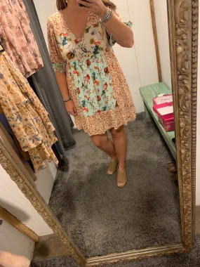 Mixed Floral Print V-neck Babydoll Dress with Half Balloon Sleeves & Pockets