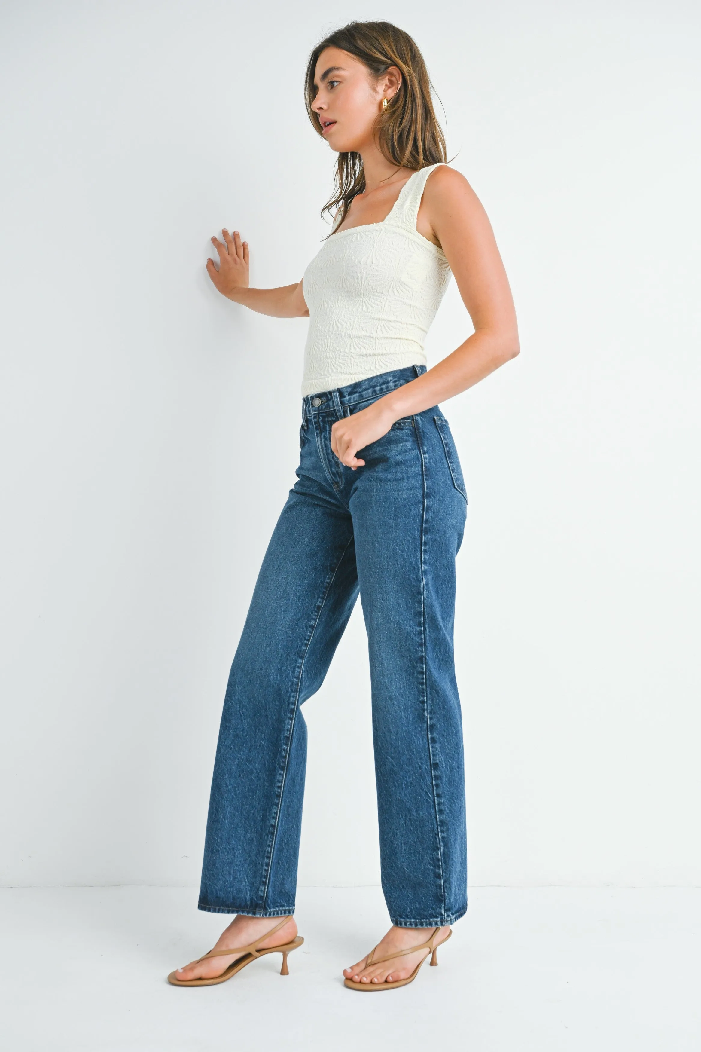 Relaxed Straight