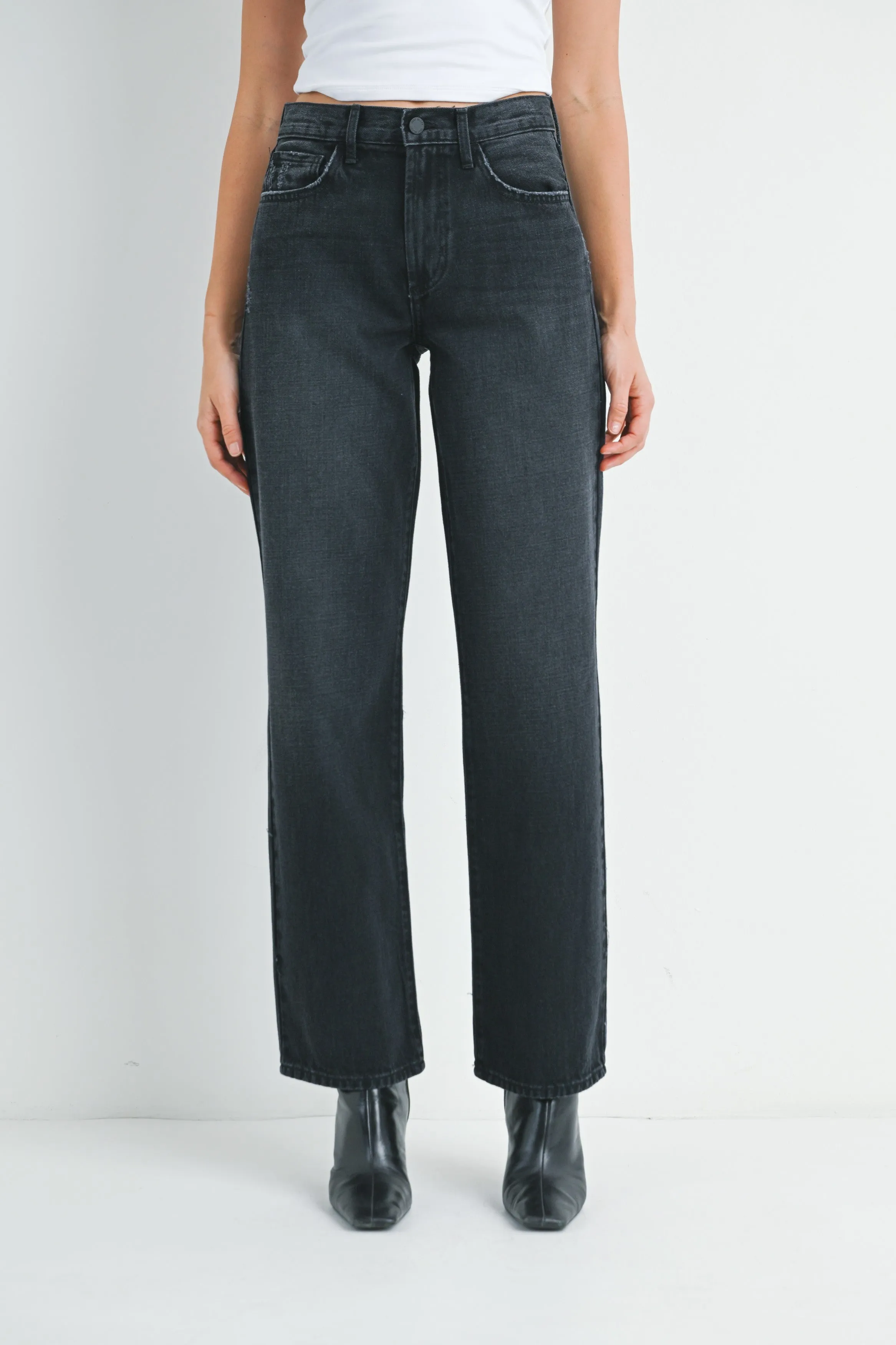 Relaxed Straight