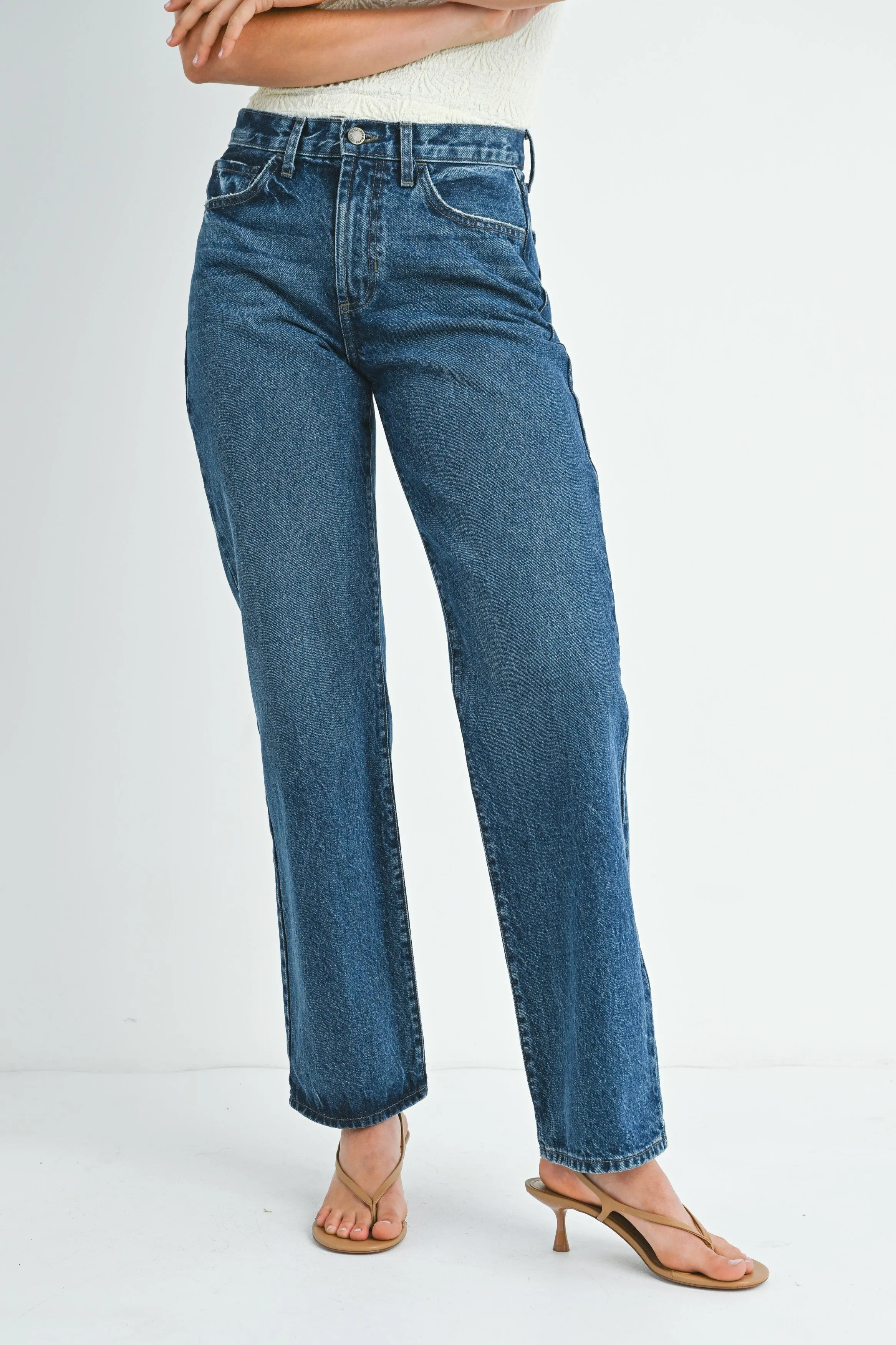 Relaxed Straight